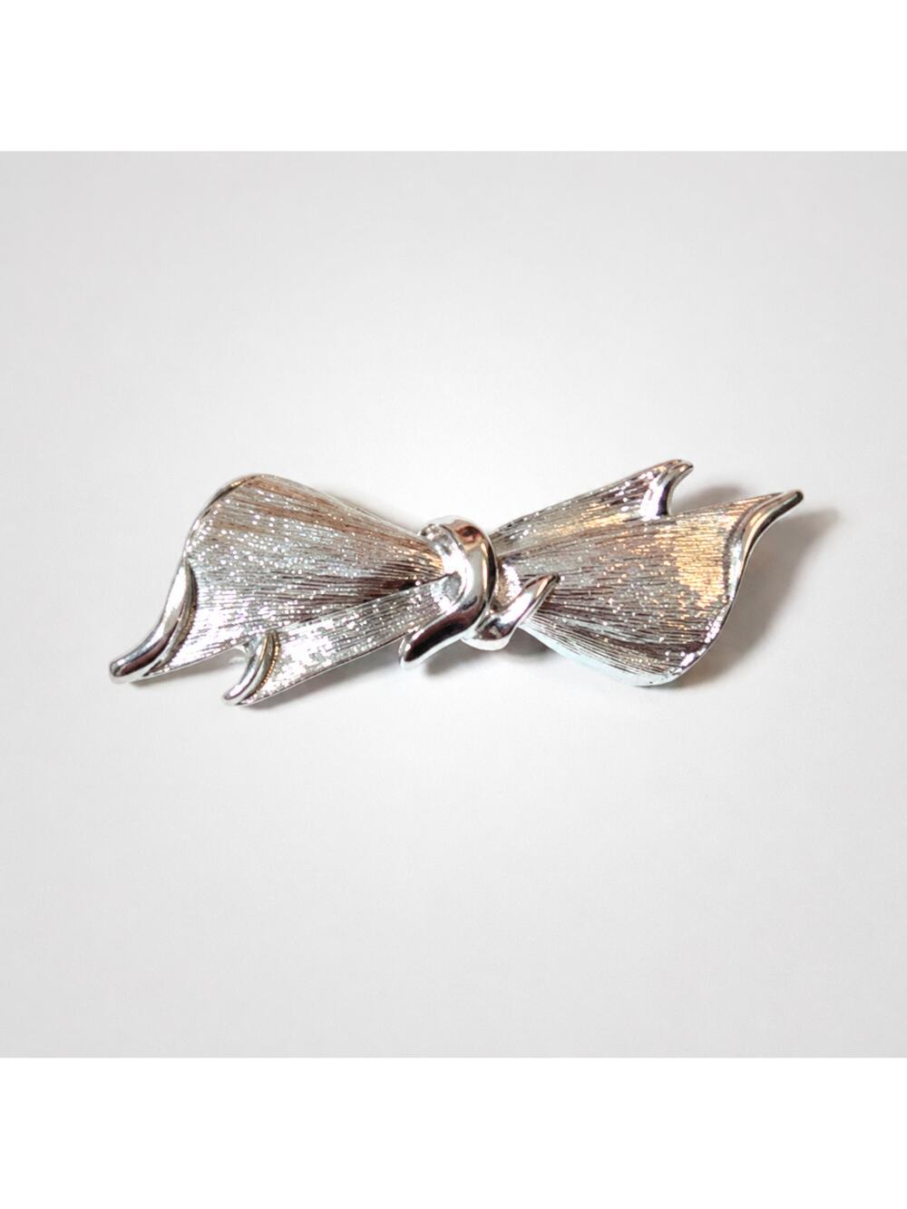 Brushed Silver-tone Bow Brooch Pin 2" Signed Textured Vintage so-50